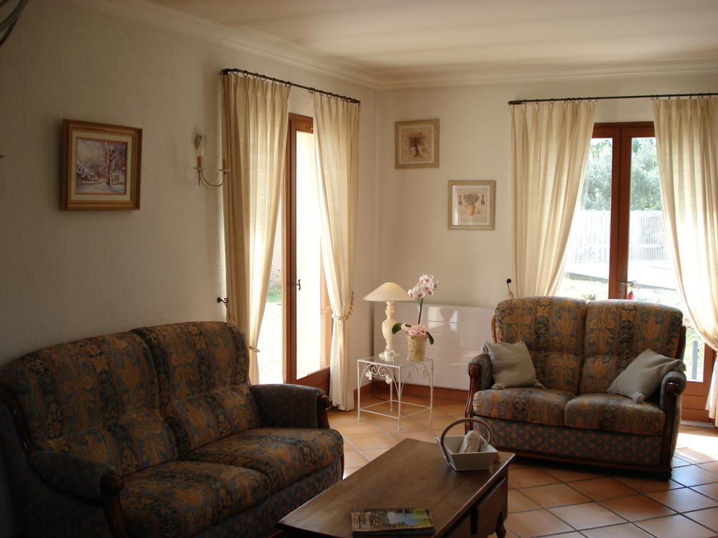 B&B L'Oustalet de Sylvie Villeneuve-lès-Avignon Extérieur photo